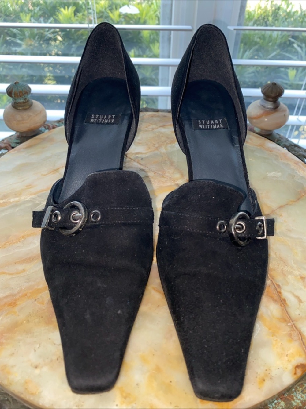 Stuart Weitzman black suede kitten heel pumps pointed toe Size 4B